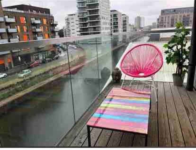 Lovely 2Br Apartment W/ City View London Exteriör bild